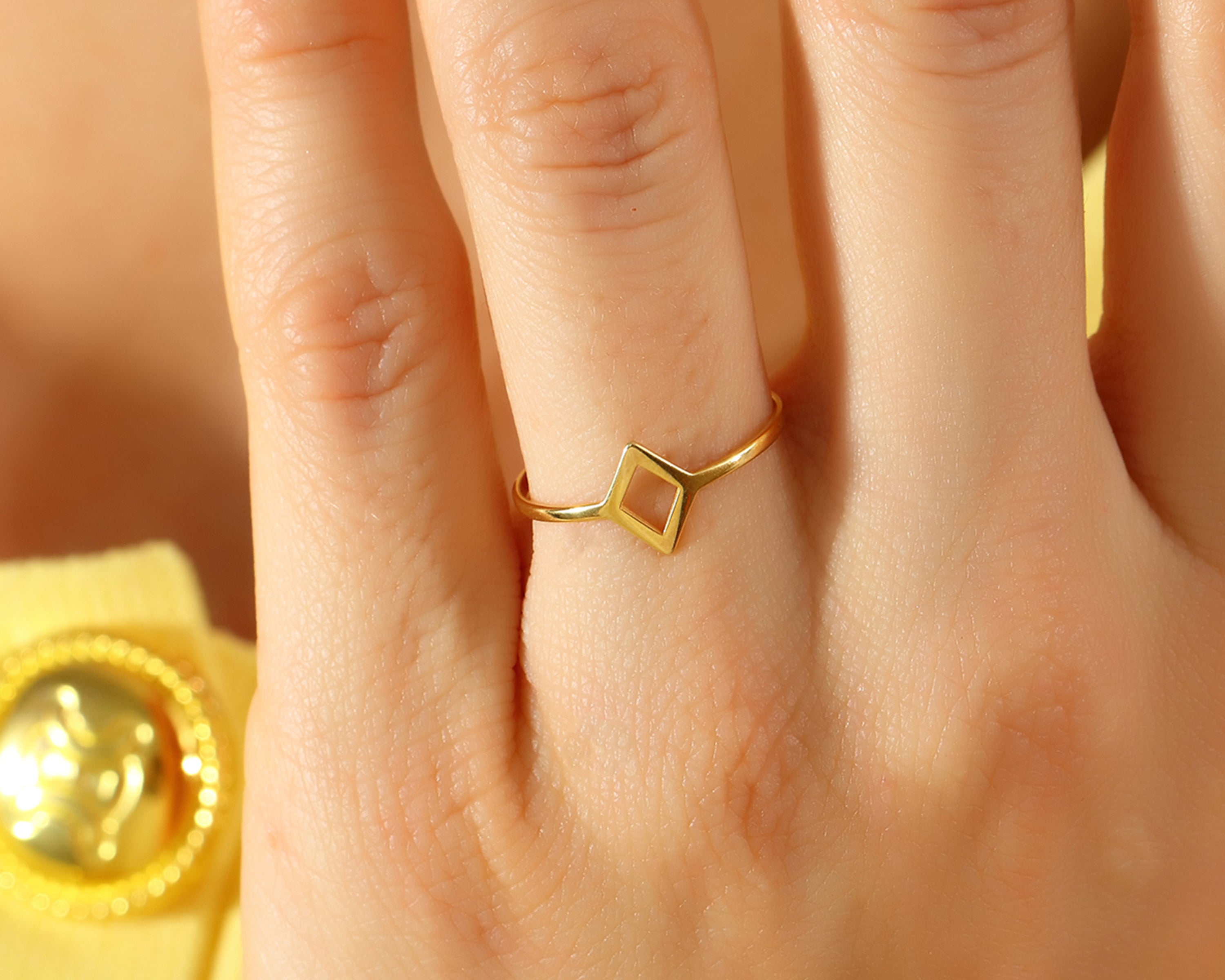 Rhombus Ring
