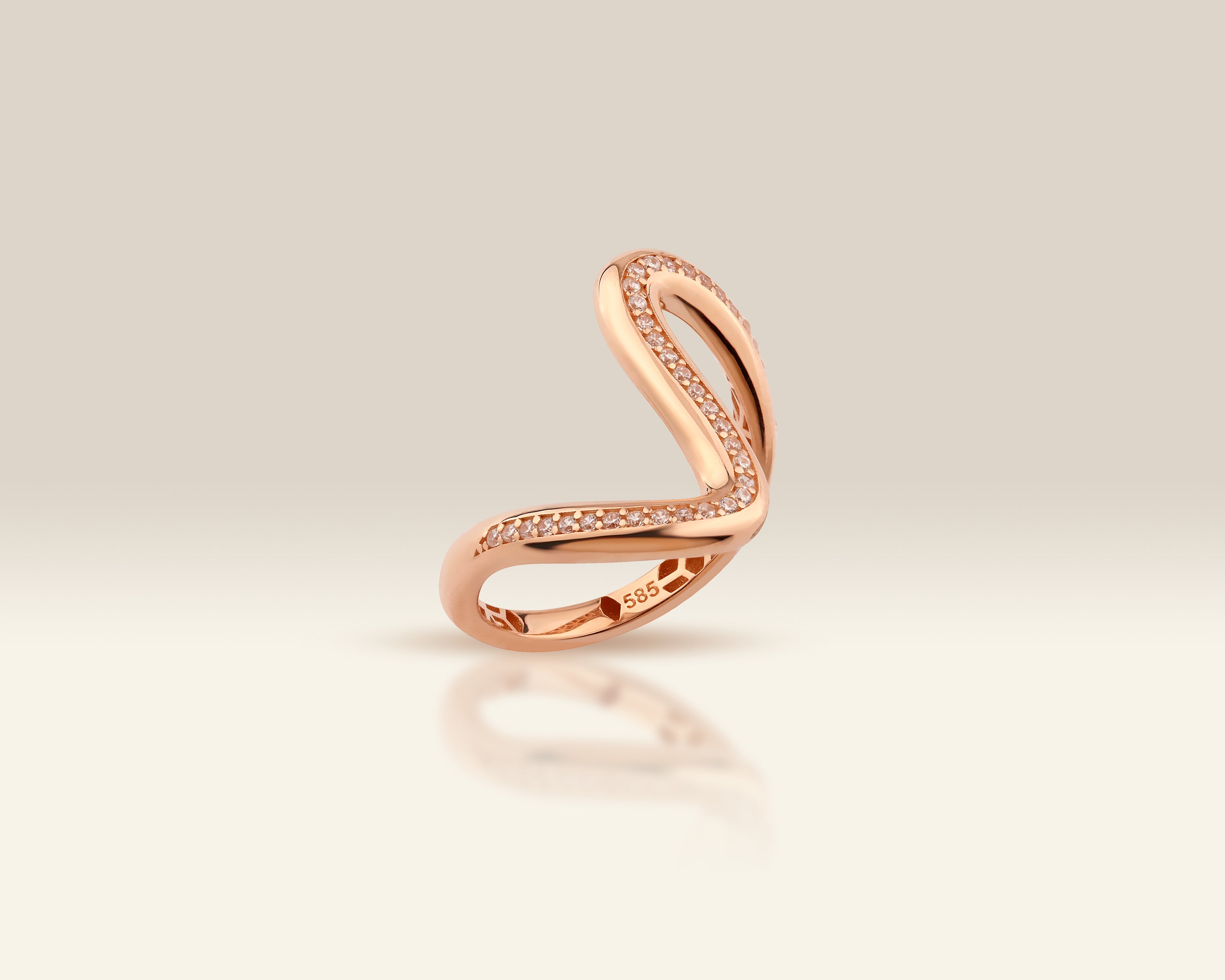 Gold Wave Stacking Ring | Everyday Elegance