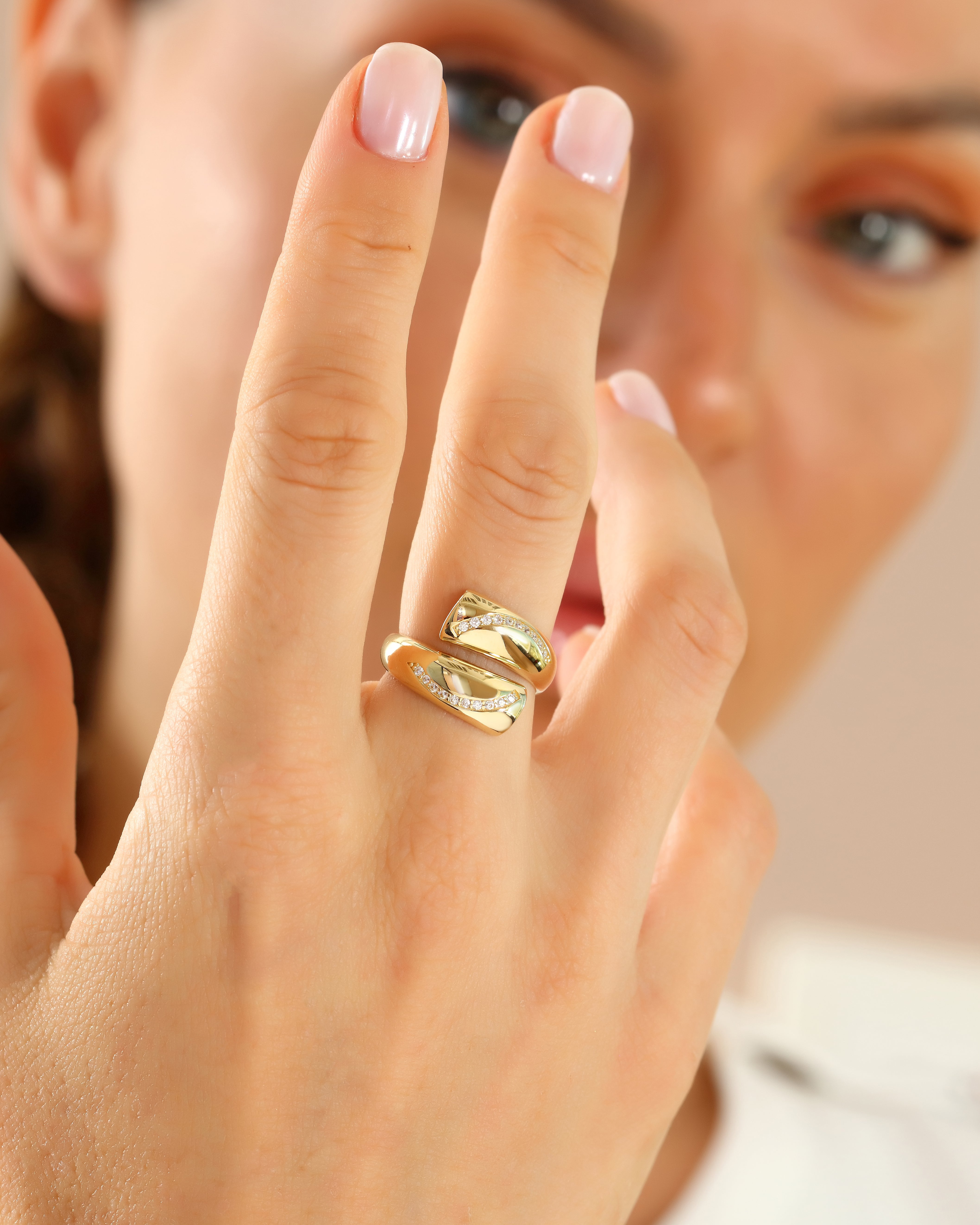 Open Wrap Bypass Crossover Dainty Ring – Solid Gold