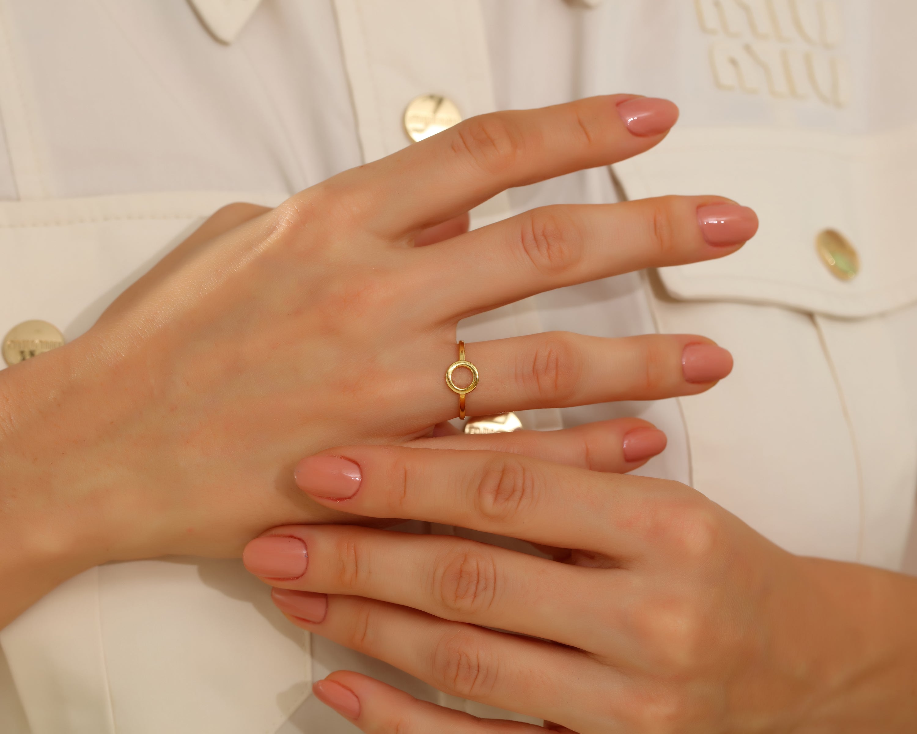 Minimal Circle Gold Ring