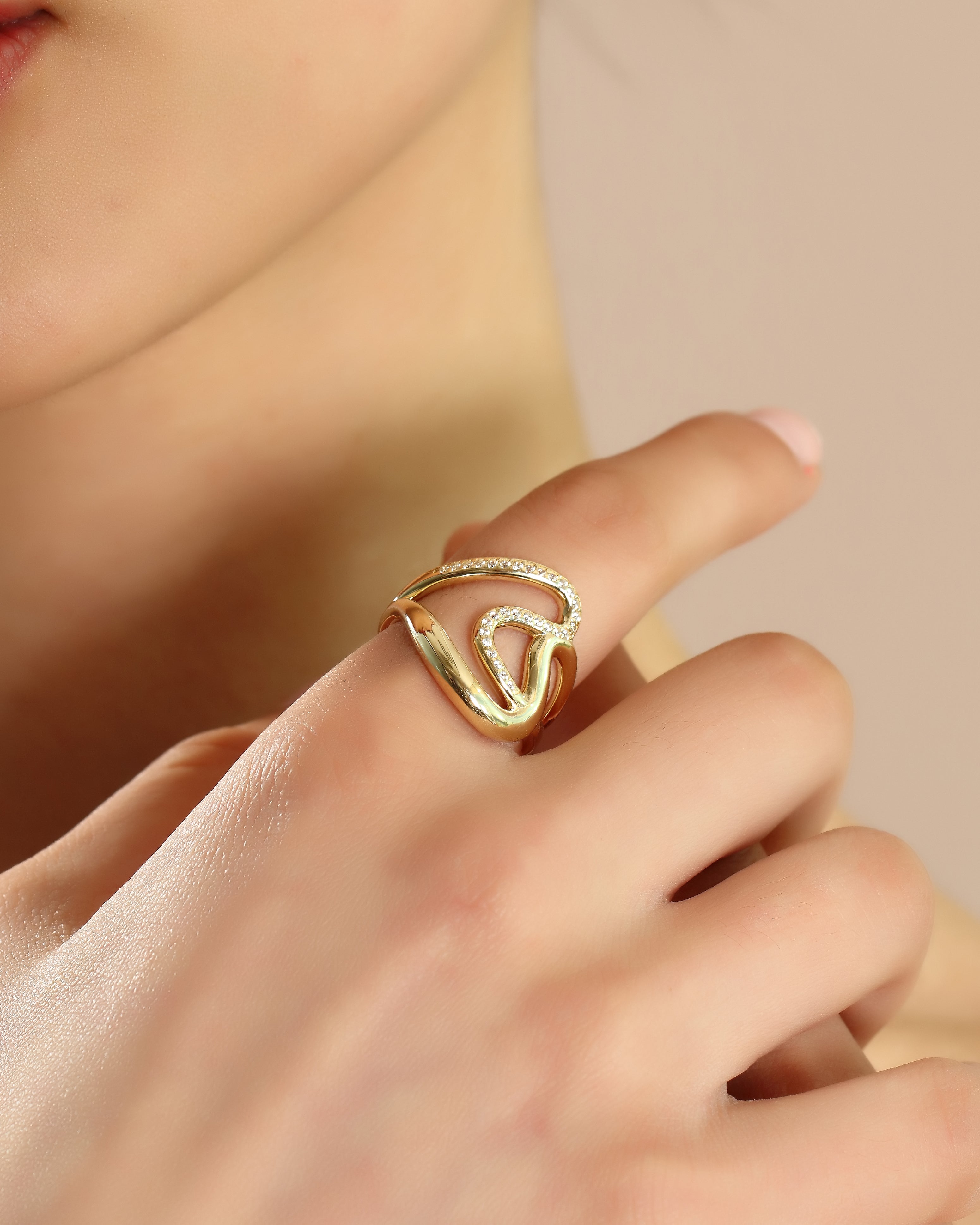 Sculpted Pavé Knot Wavy Statement Ring