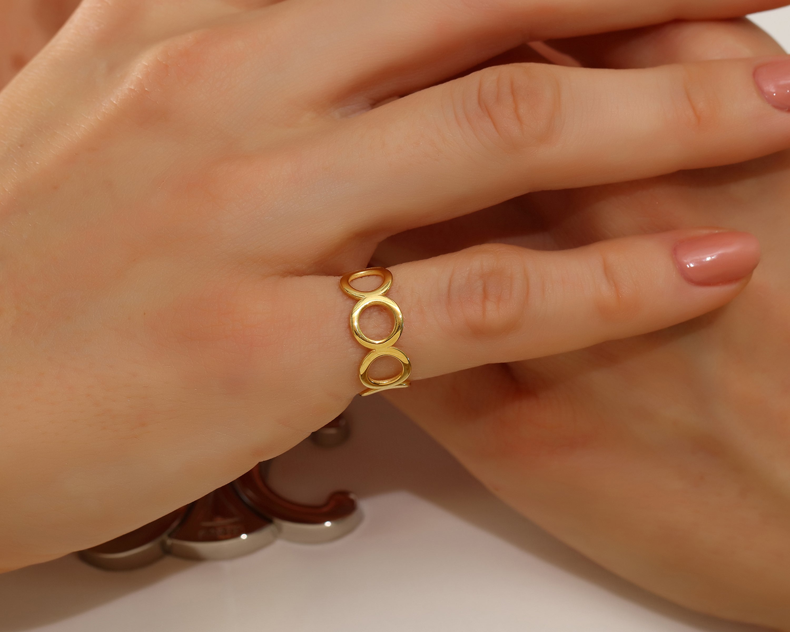 Open Circle Ring