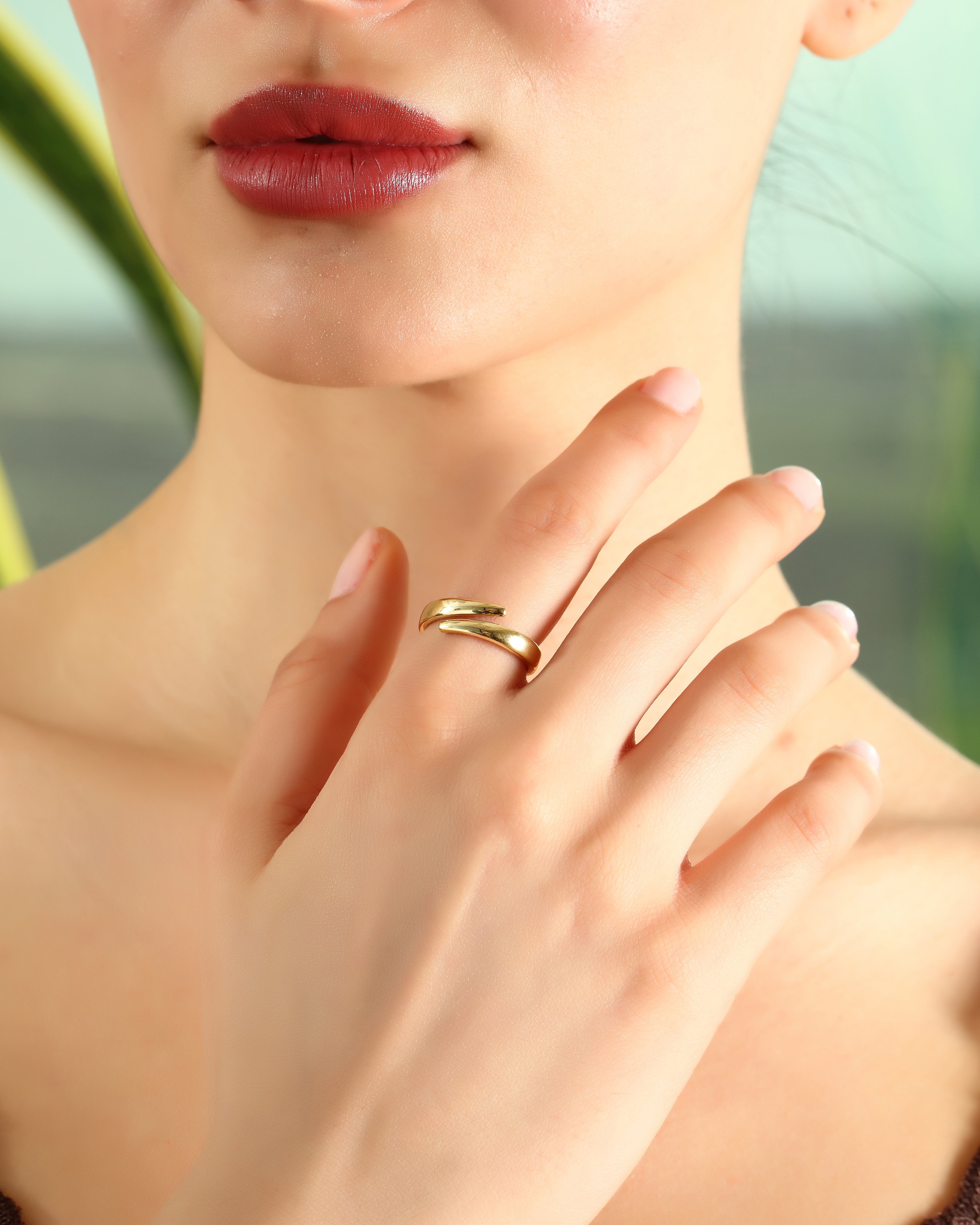 Dainty Yellow Solid Gold Claw Ring