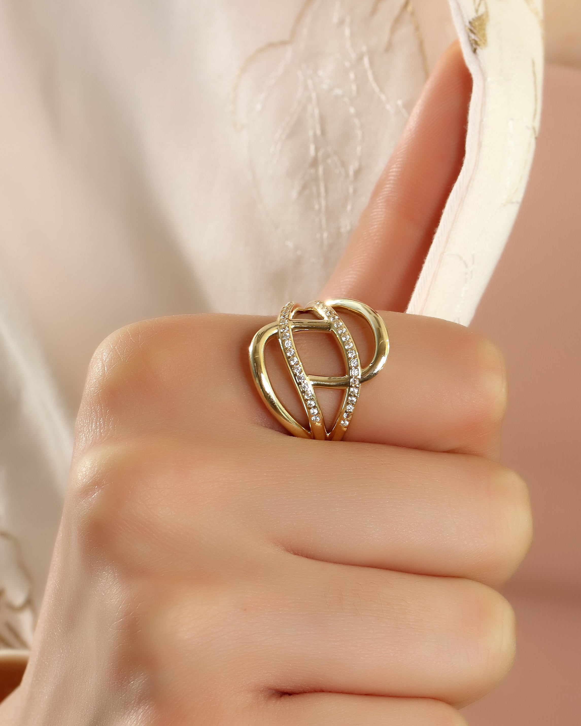 Solid Gold Dainty Wavy Stacking Ring – Modern Fine Jewelry Ring | 10K 14K 18K