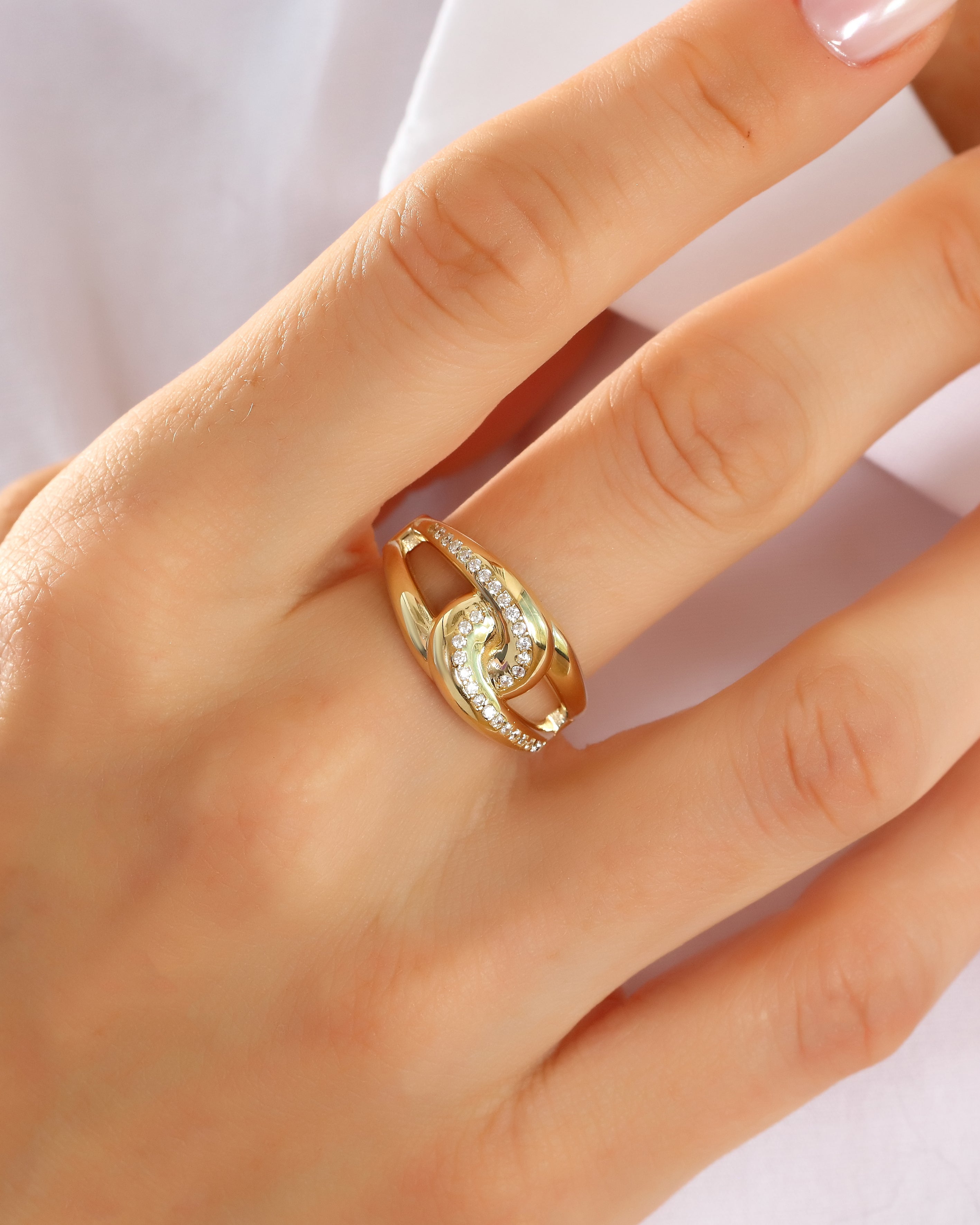 Pavé Knot Stacking Ring