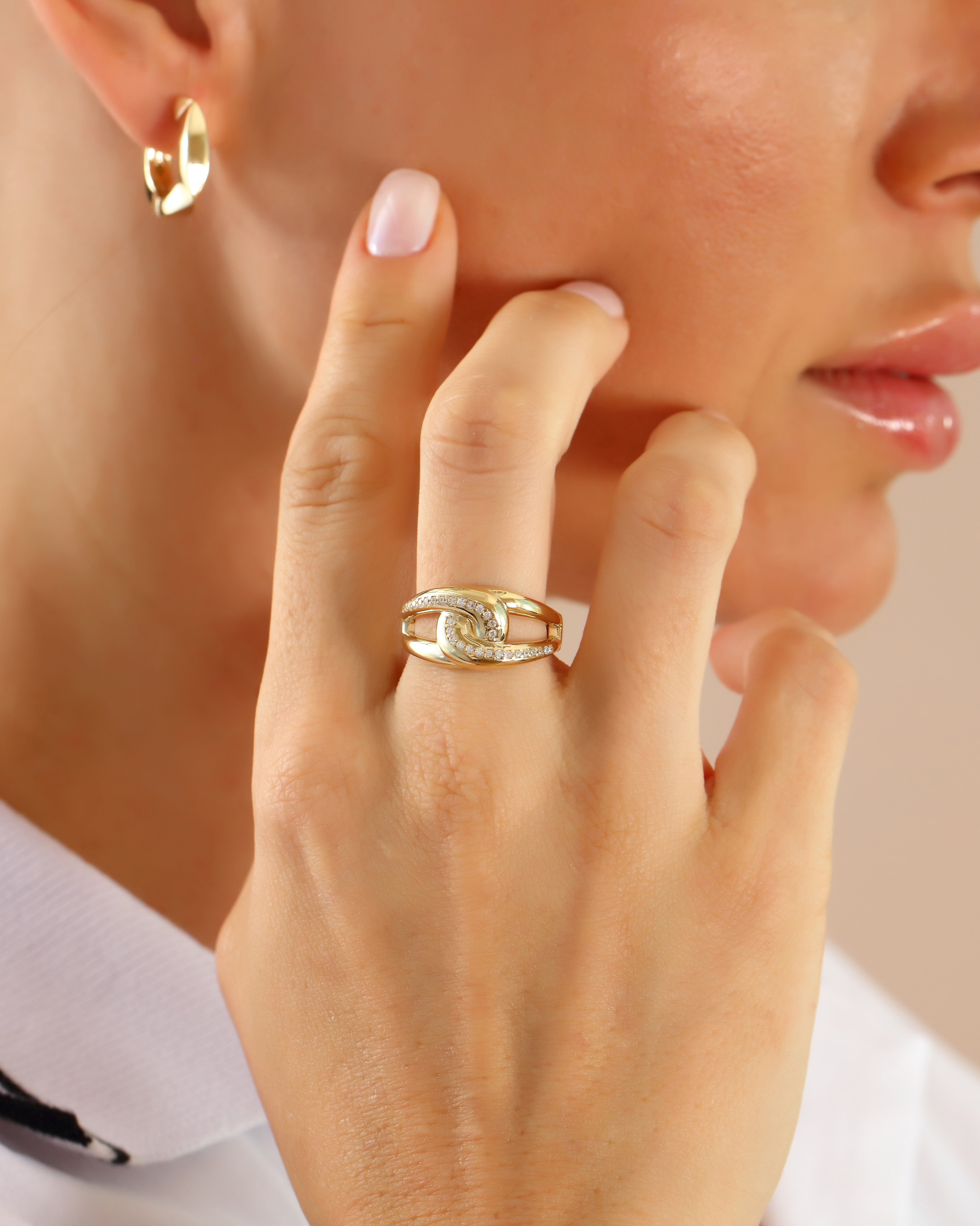 Pavé Knot Stacking Ring