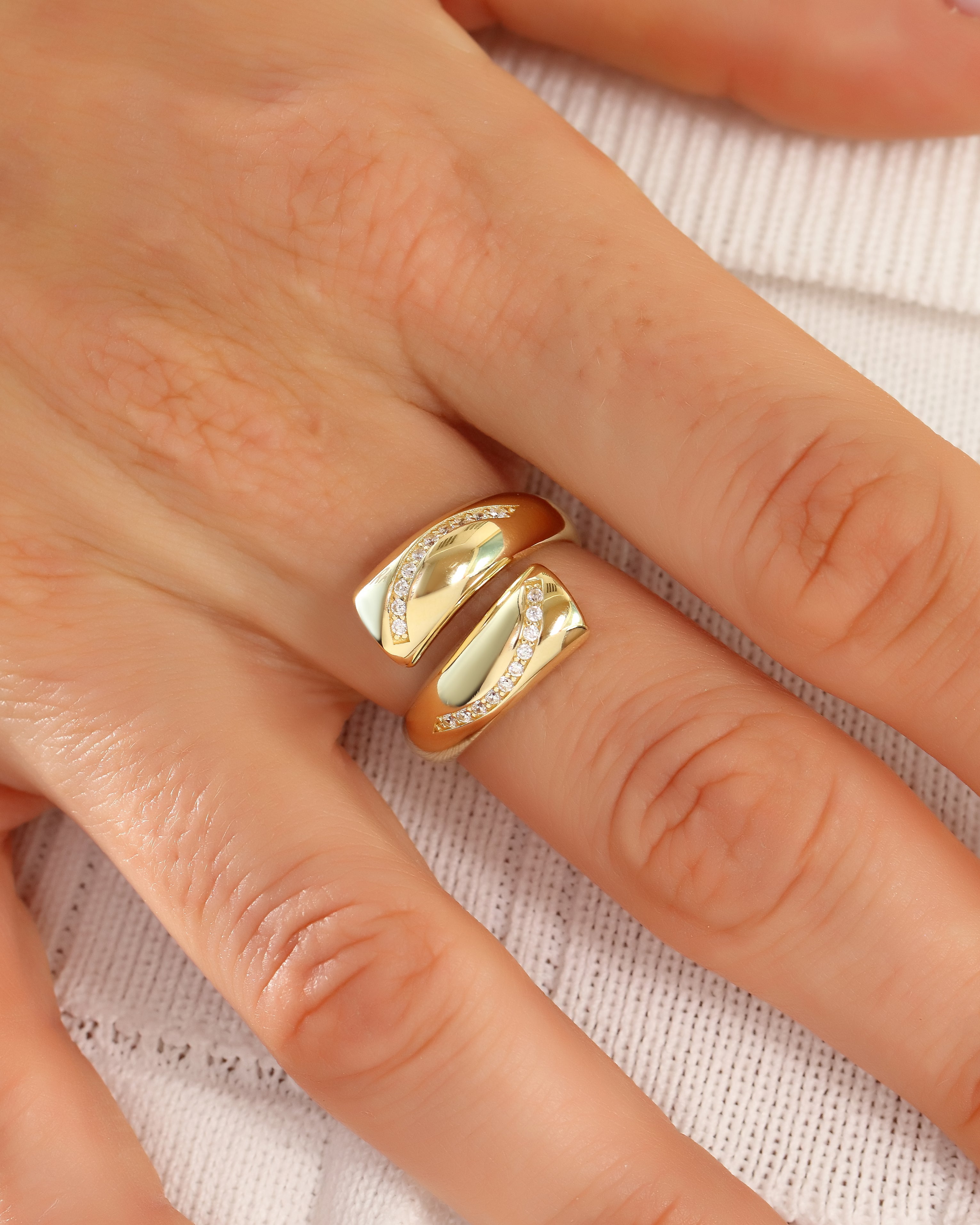 Open Wrap Bypass Crossover Dainty Ring – Solid Gold
