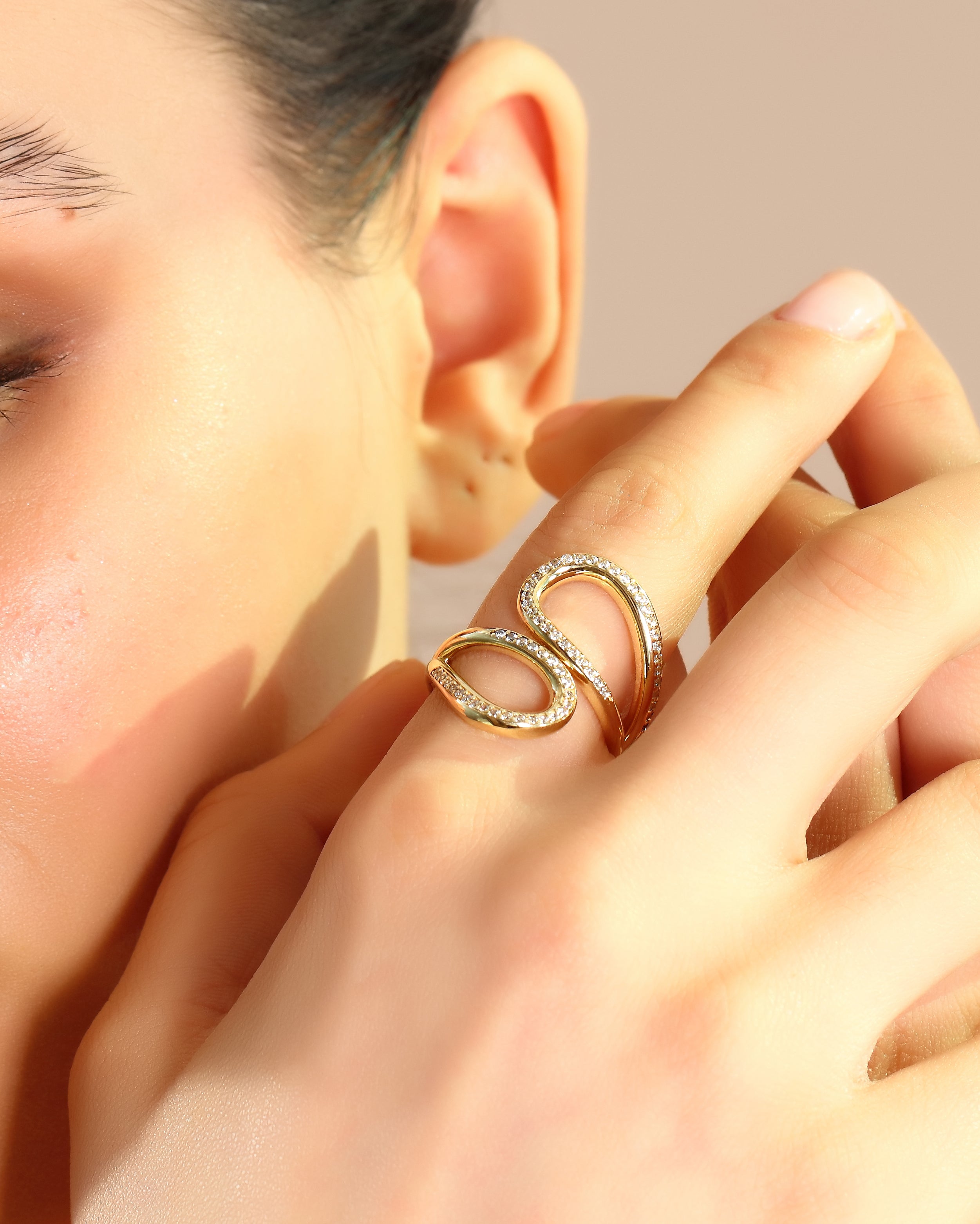 Dainty Bypass Teardrop Ring