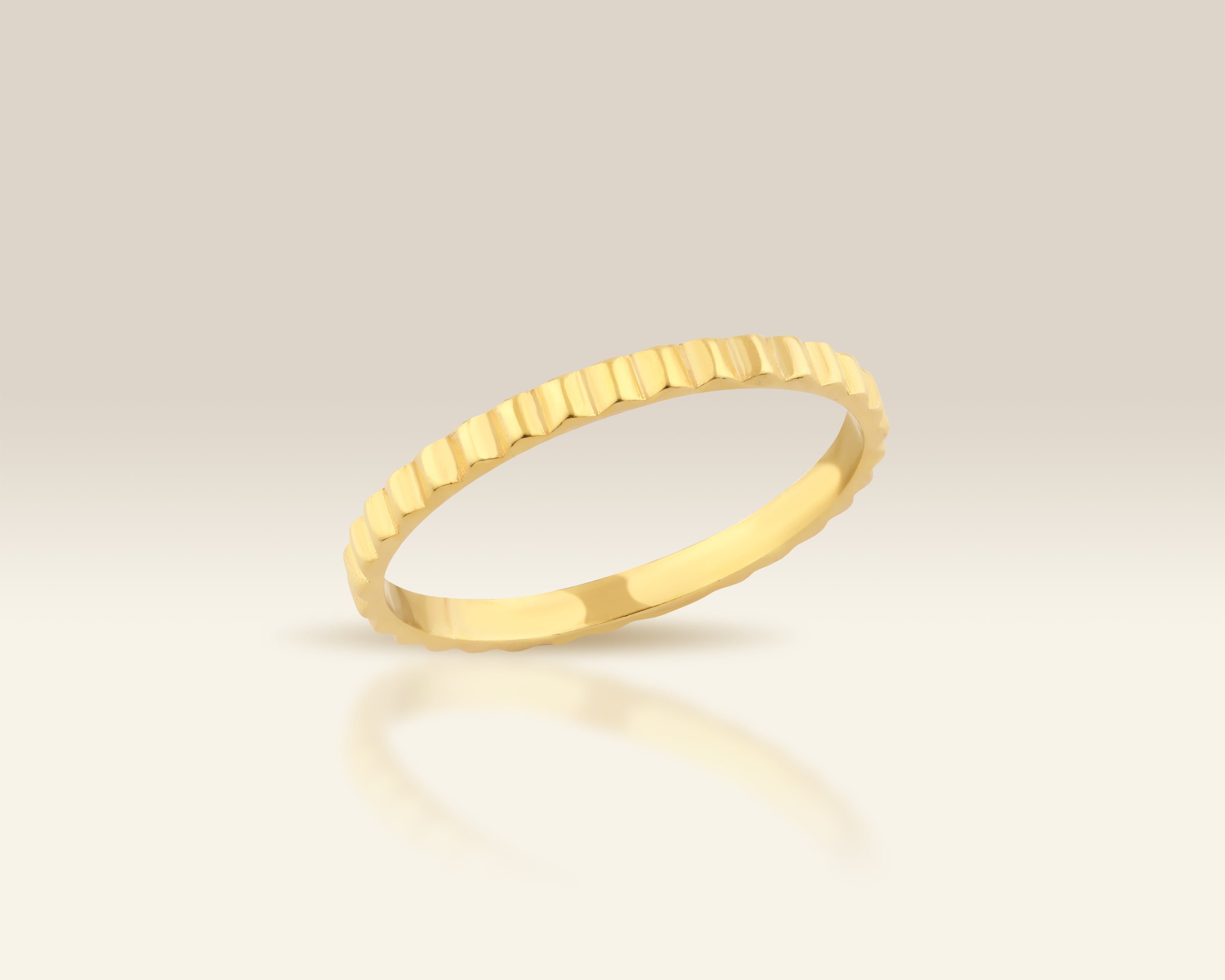 Ribbed Knuckle Ring