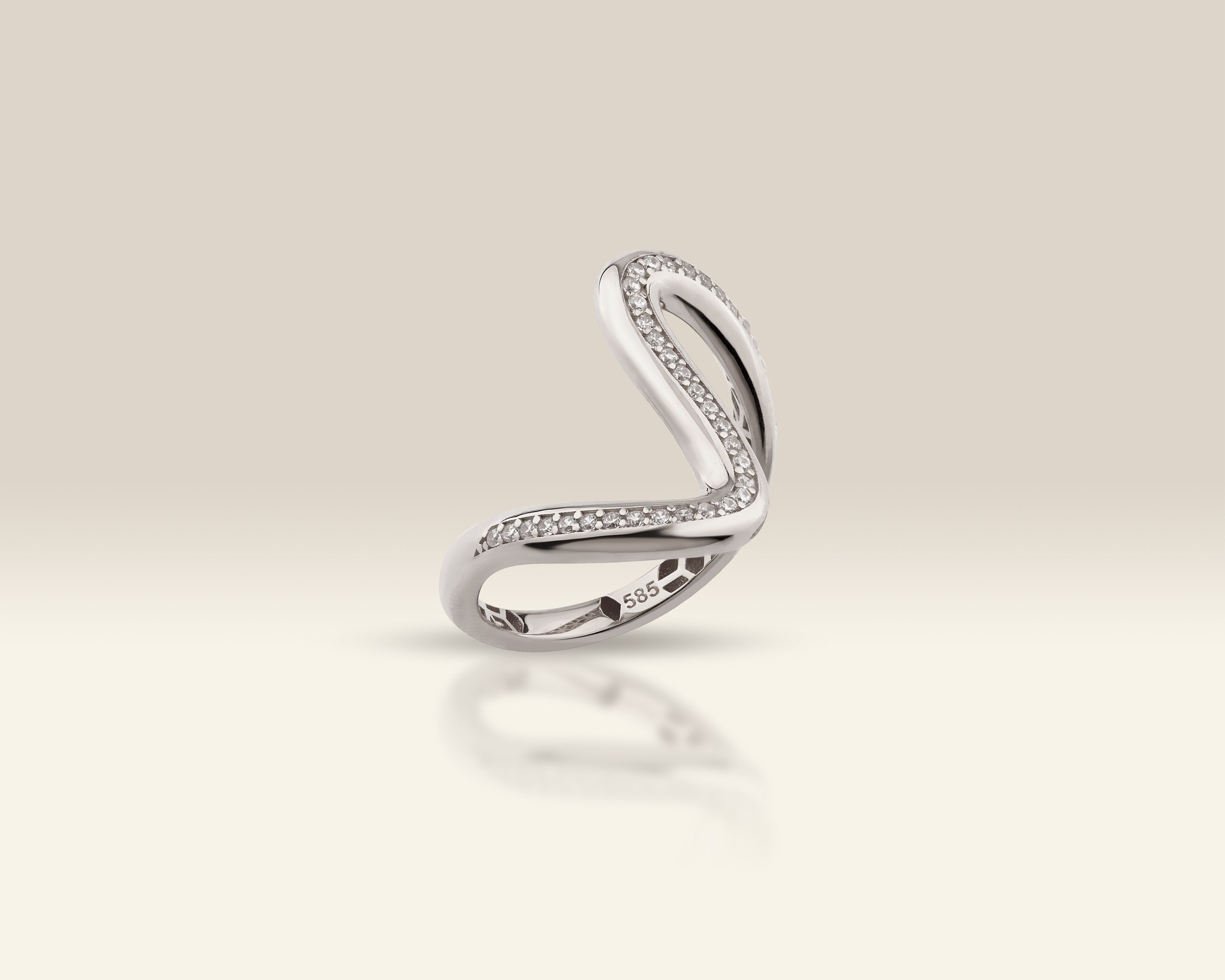 Gold Wave Stacking Ring | Everyday Elegance